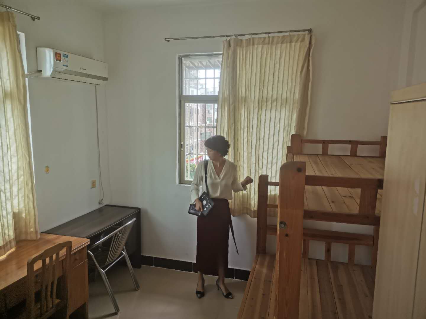 clip_image007.jpg